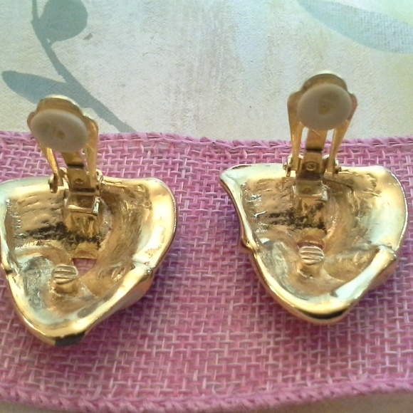 Triangle Triquetra Infinity Clip On Earrings - Picture 5 of 8